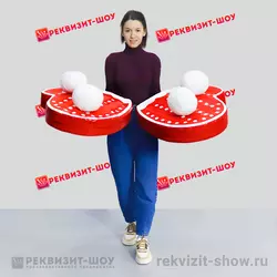 варежки и  снежки красные