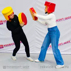 командная игра бой подушками