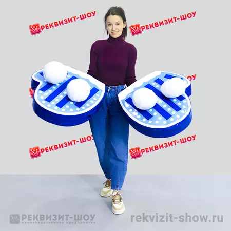 синие варежки