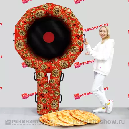 Лови блины сковородкой Хохлома